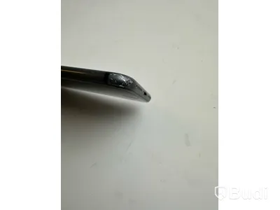 Mobil Apple iPhone 7 128GB. OBS! Repor på skärmen.