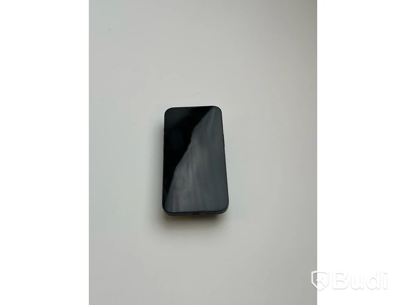 Mobil Apple iPhone 13 128GB. OBS! Repad skärm.
