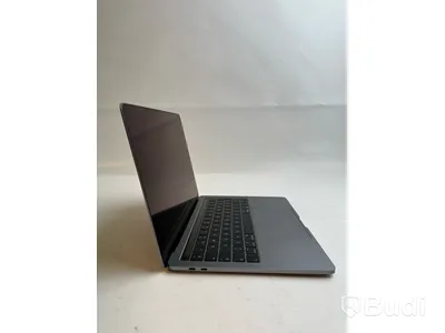 Dator Apple MacBook Pro 13 tum (2019) inkl. laddare.