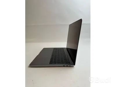 Dator Apple MacBook Pro 13 tum (2019) inkl. laddare.