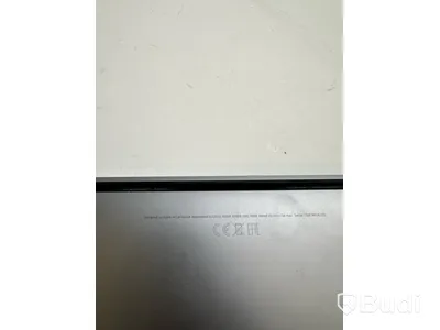 Dator Apple MacBook Pro 13 tum (2019) inkl. laddare.