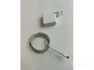 Dator Apple MacBook Pro 13 tum (2019) inkl. laddare.