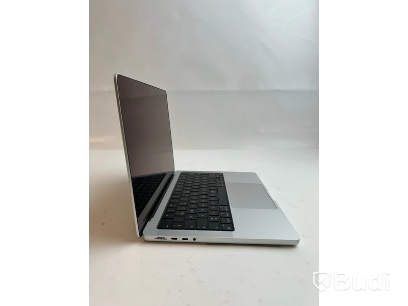 Dator Apple MacBook Pro 14 tum (2021) inkl. laddare.