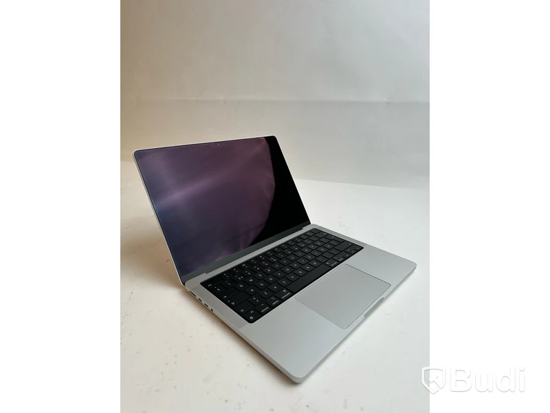 Dator Apple MacBook Pro 14 tum (2021) inkl. laddare.