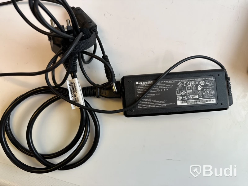 Dator Intel NUC-NUC8BEK. OBS! Inget OS.