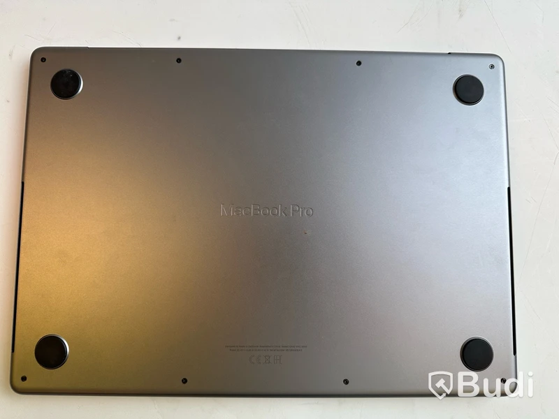 Dator Apple MacBook Pro 14 tum (2021) inkl. laddare.
