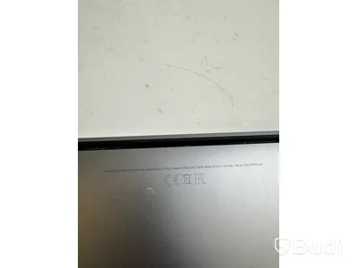 Dator Apple MacBook Pro 13 tum (2019) inkl. laddare.