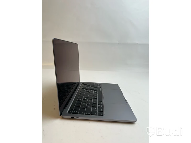 Dator Apple MacBook Pro 13 tum (2020) inkl. laddare.