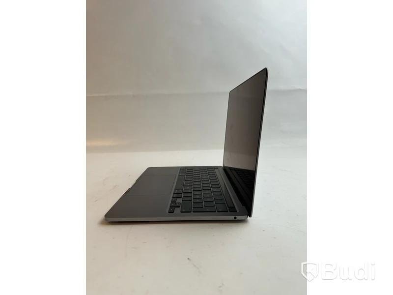 Dator Apple MacBook Pro 13 tum (2020) inkl. laddare.