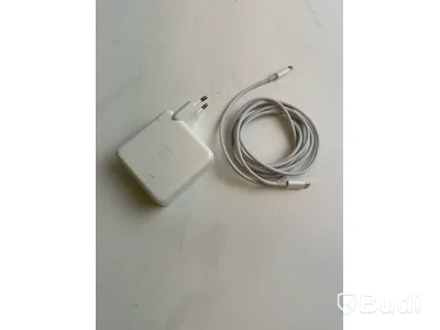 Dator Apple MacBook Pro 16 tum (2017) inkl. laddare.