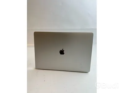 Dator Apple MacBook Pro 16 tum (2017) inkl. laddare.
