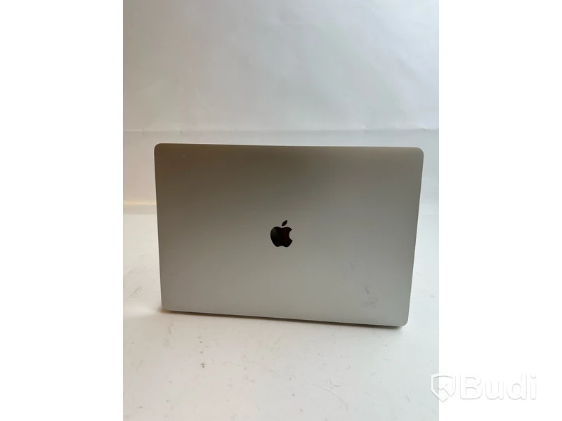 Dator Apple MacBook Pro 16 tum (2017) inkl. laddare.