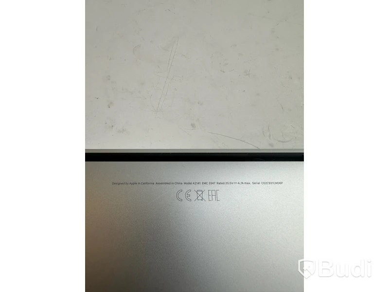 Dator Apple MacBook Pro 16 tum (2017) inkl. laddare.