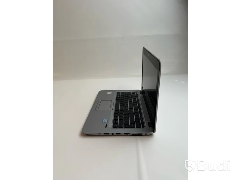 Dator HP EliteBook 820 G3. OBS! Låst BIOS och repor på chassit.