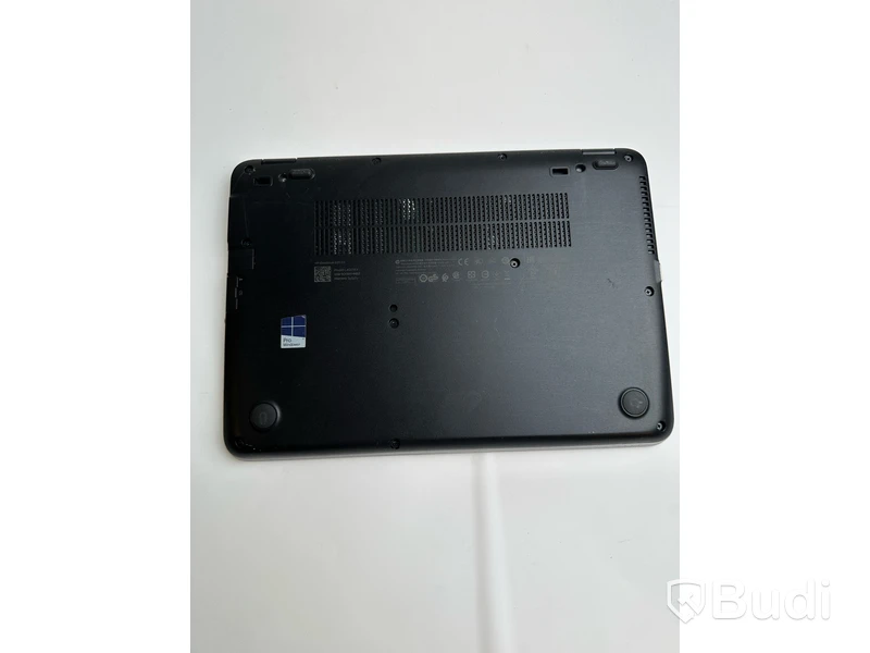 Dator HP EliteBook 820 G3. OBS! Låst BIOS och repor på chassit.