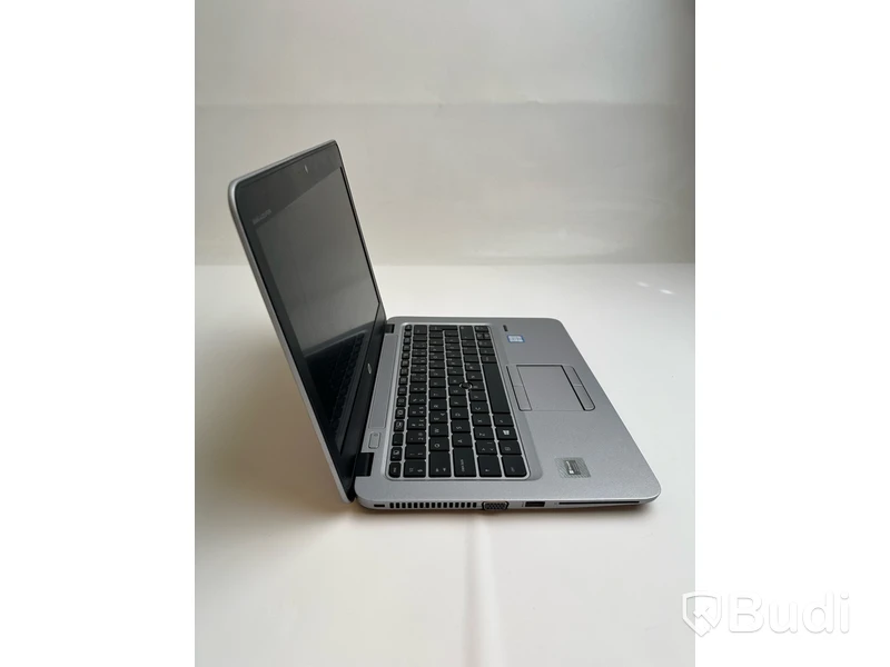Dator HP EliteBook 820 G3. OBS! Låst BIOS och repor på chassit.