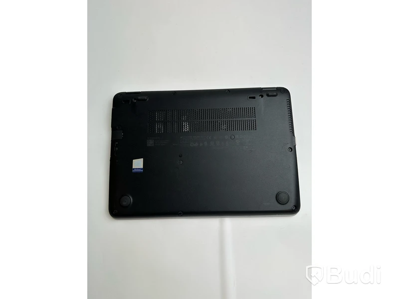Dator HP EliteBook 820 G3. OBS! Låst BIOS och repor på chassit.