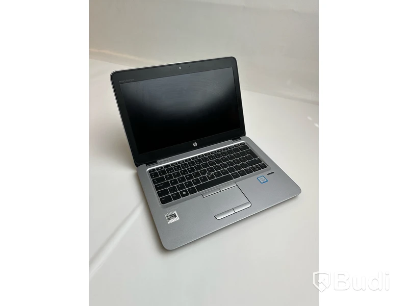 Dator HP EliteBook 820 G3. OBS! Låst BIOS och repor på chassit.