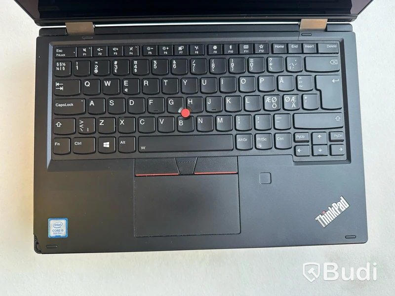 Dator Lenovo ThinkPad L380 Yoga. Obs! Trasig Chassi och inget OS.