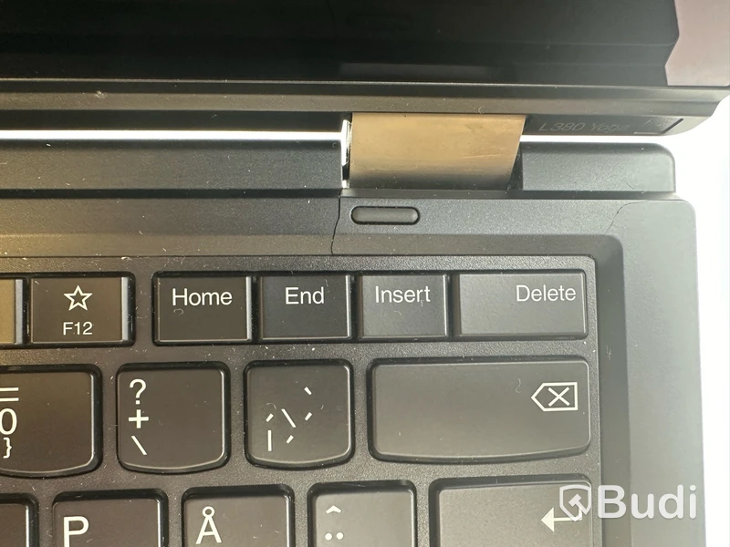 Dator Lenovo ThinkPad L380 Yoga. Obs! Trasig Chassi och inget OS.
