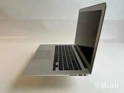 Dator Apple MacBook Air 13 tum (2015). OBS! Defekt skärm.