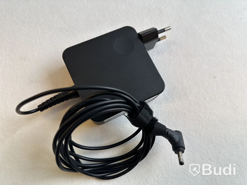 Dator Lenovo V14 G2 IKL. inkl. laddare. OBS! Inget OS.