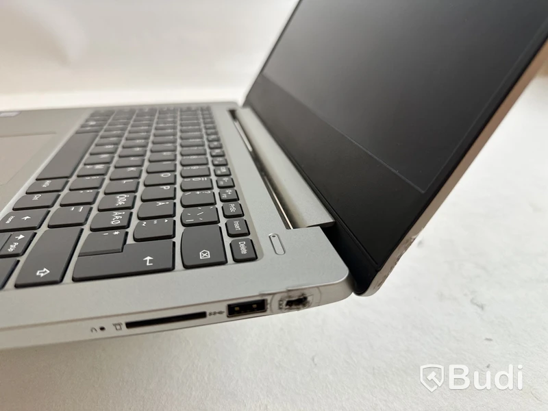 Dator Lenovo IdeaPad 330S-14IKB. OBS! Inget OS.