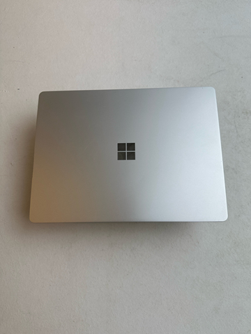 Dator Microsoft Surface Go.