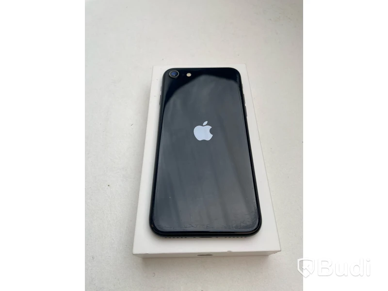 Mobil Apple iPhone SE. OBS! Skador på framsidan och repor på baksidan.