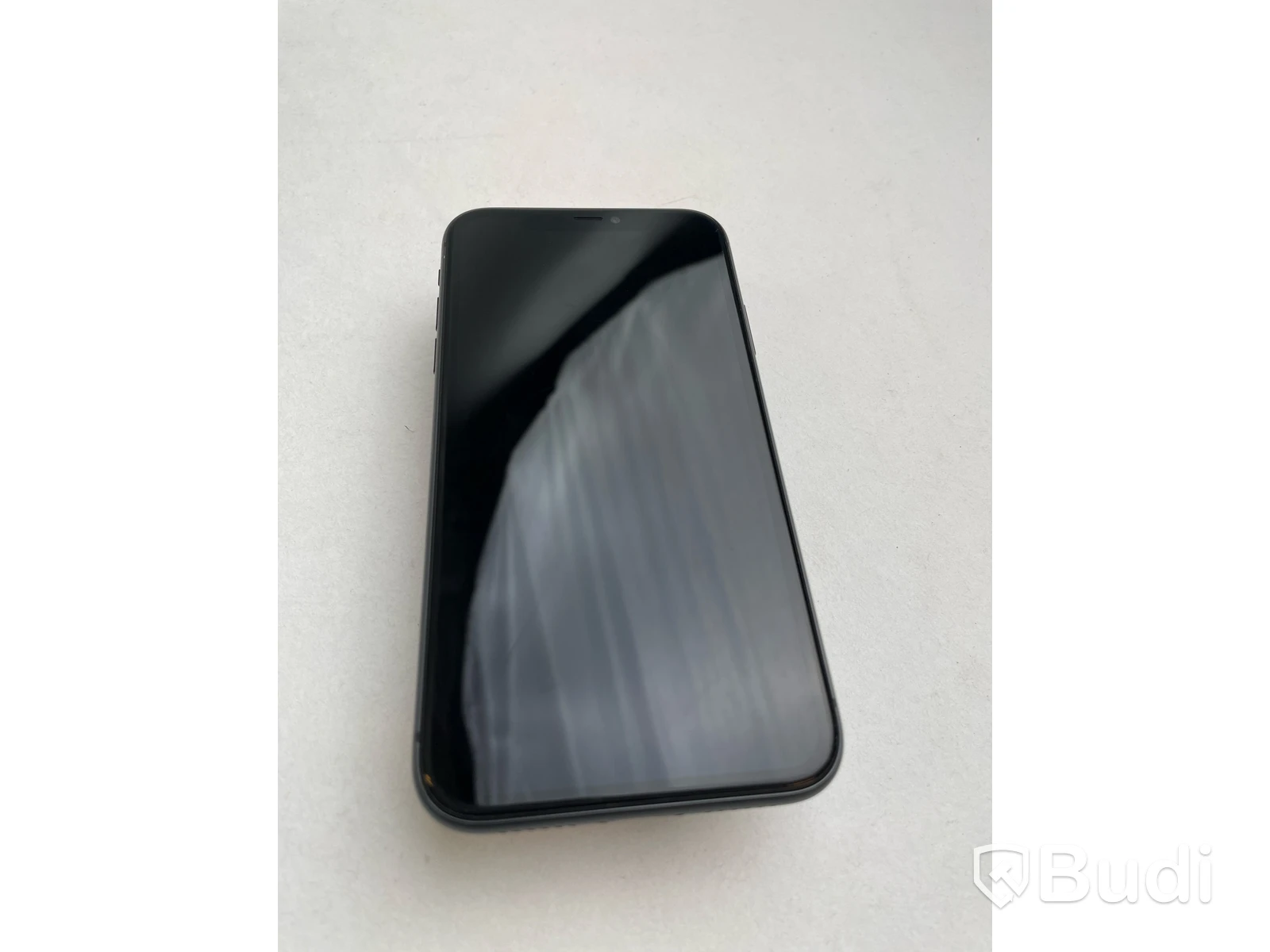 Mobil Apple iPhone 11 64GB.