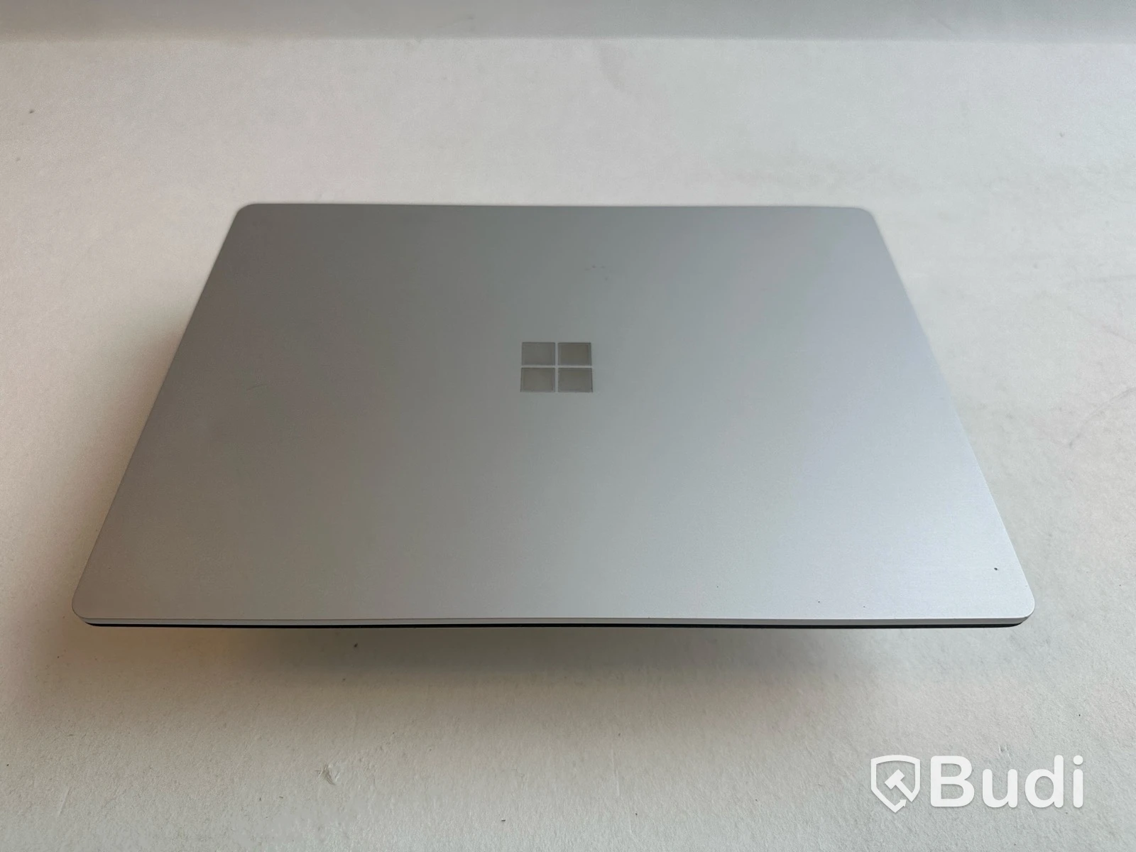 Dator Microsoft Surface Laptop. - batterifel