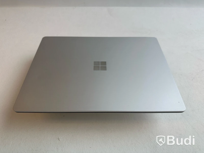 Dator Microsoft Surface Laptop. - batterifel