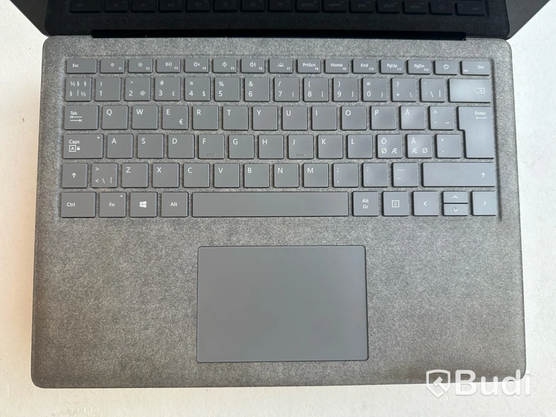 Dator Microsoft Surface Laptop. - batterifel