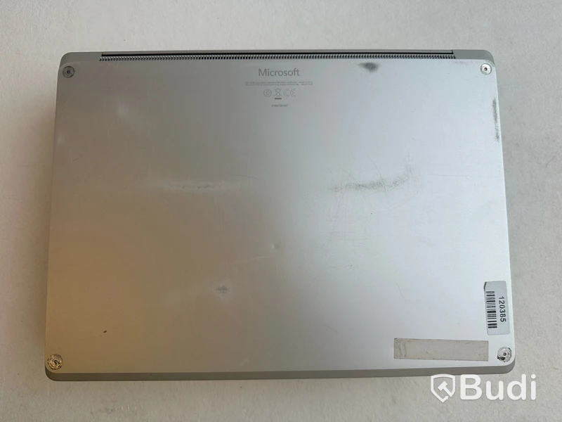Dator Microsoft Surface Laptop. - batterifel