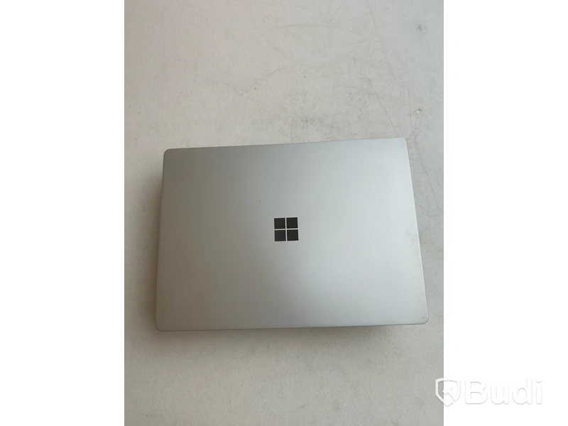 Dator Microsoft Surface Laptop.