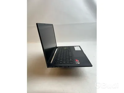 Dator Asus VivoBook M413I. OBS! Inget OS och defekt chassi