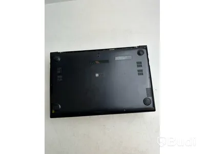 Dator Asus VivoBook M413I. OBS! Inget OS och defekt chassi