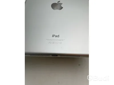 Apple iPad Air (2013).