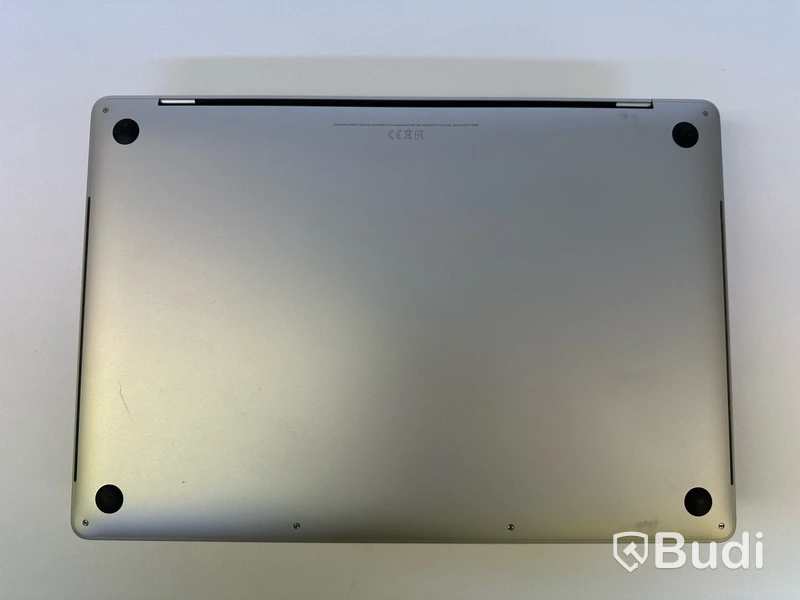 Dator Apple MacBook Pro 16 tum (2019. OBS! Defekt skärm.