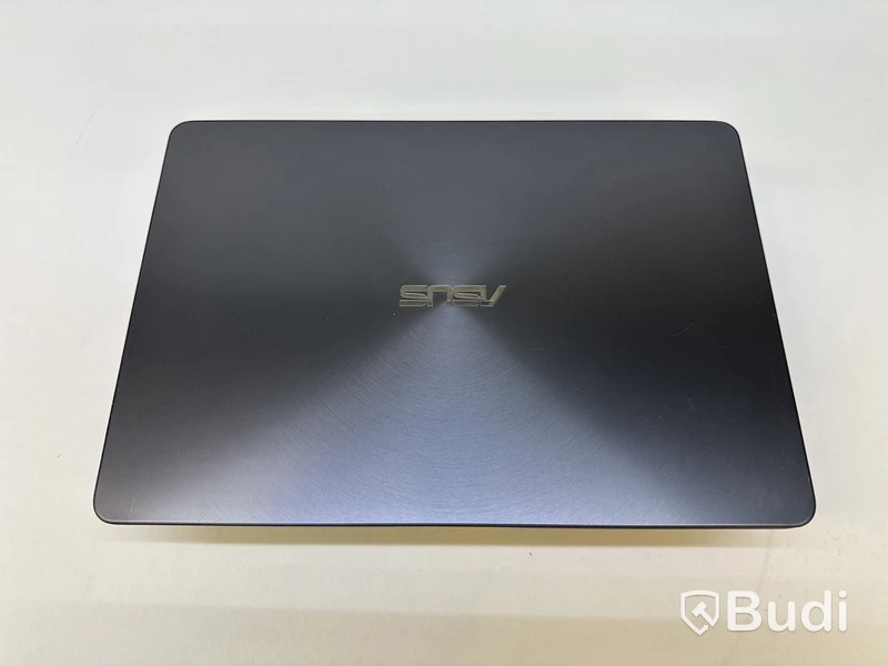 Dator Asus UX430U. OBS! Inget OS.