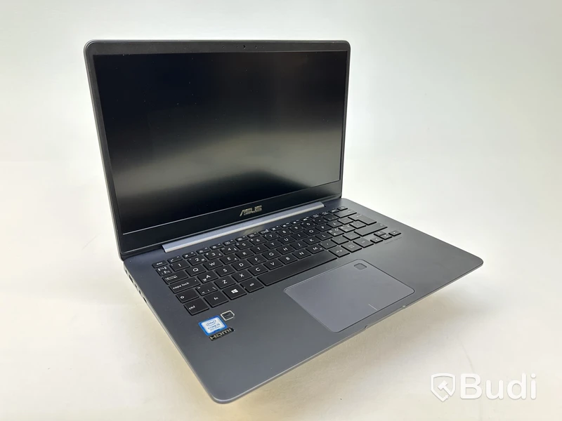 Dator Asus UX430U. OBS! Inget OS.