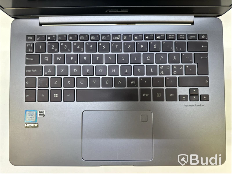 Dator Asus UX430U. OBS! Inget OS.