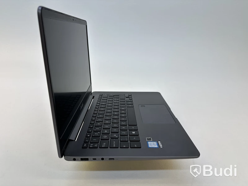 Dator Asus UX430U. OBS! Inget OS.