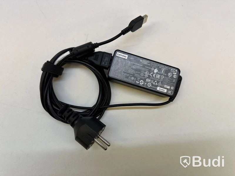 Dator Lenovo V330-15IKB. OBS! Inget OS.