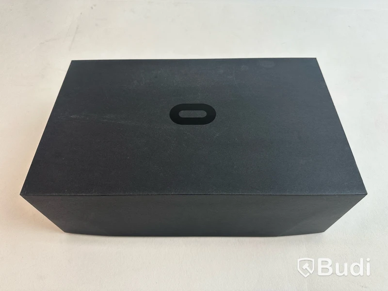 Oculus Quest VR headset 64GB.