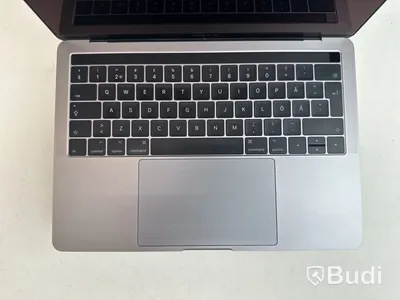 Dator Apple MacBook Pro 13 tum (2017). OBS! Repad chassi.