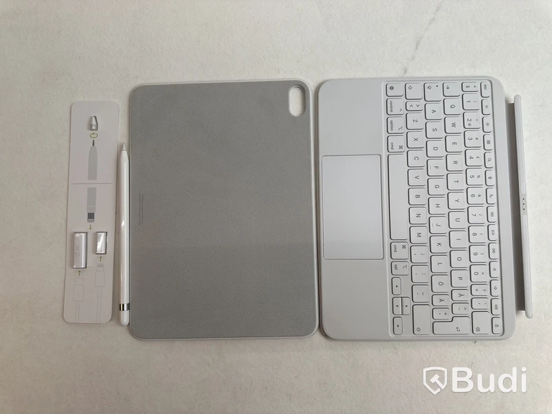 Apple Magic Keyboard Folio och penna