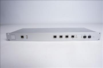 Brandvägg - Router - Ubiquiti UniFi ® Security Gateway Pro , SKU:  USG-PRO-4
