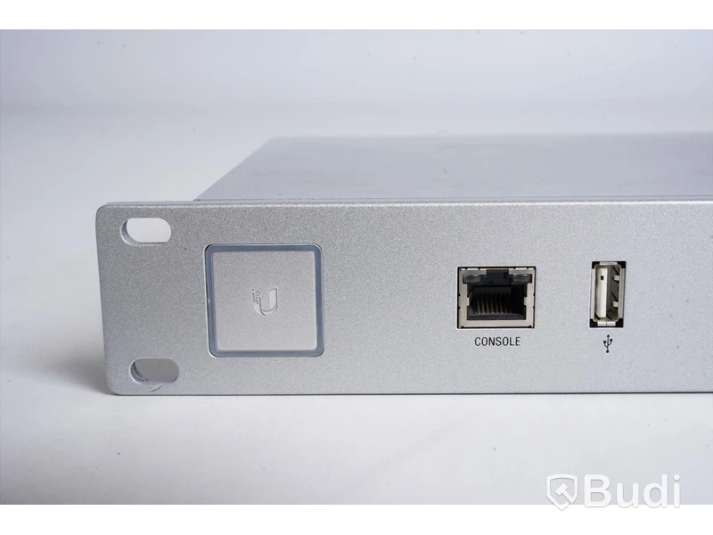 Brandvägg - Router - Ubiquiti UniFi ® Security Gateway Pro , SKU:  USG-PRO-4