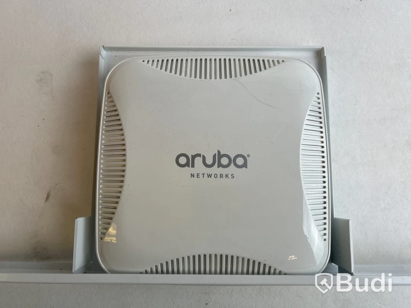 Aruba Networks 7005 (RW) 16 AP Controller